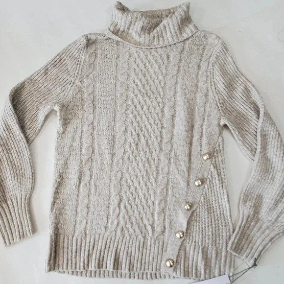 Liz Claiborne Sweaters - NWT Liz Claiborne Women Ivory Pullover Sweater Oatmeal Heather small